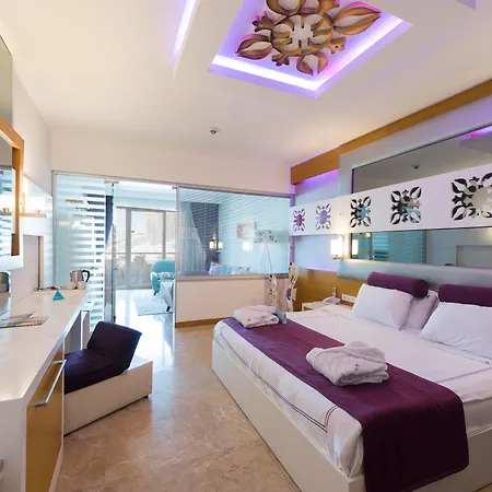 Flora Garden Hotel