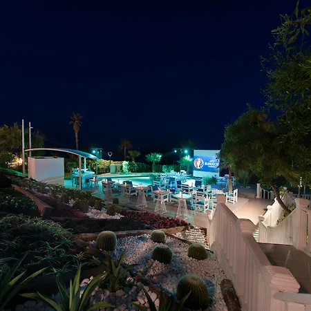 Flora Garden Hotel