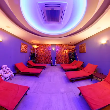 Flora Garden Hotel 5*